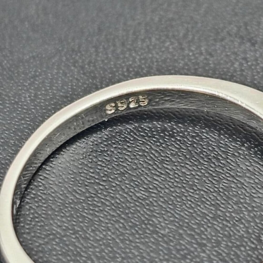 0.5 ct Moissanite Ring in 925 Sterling Silver Offset Design - Picture 4 of 7